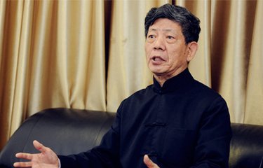 送曹殿丞秩满还都