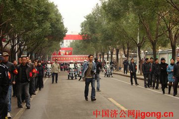 送僧还天台省亲