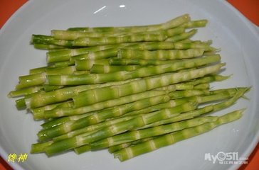 又和谢良辅惠箭筍