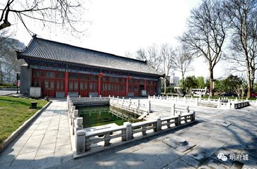 寄朱镇山中丞巡抚山东