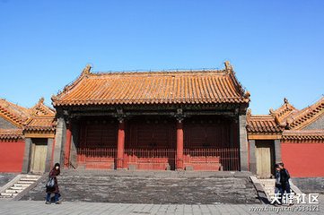 送范评事入关