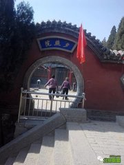 行过西山至柳姑庙晚归