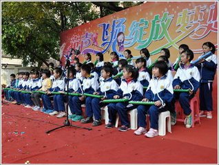 陈伯比和回字复次韵?此诗为晁补之作?