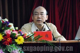 如梦令·池上数枝开遍