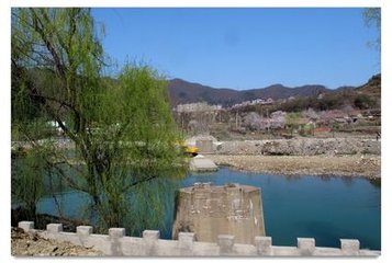菩萨蛮（游水月寺）