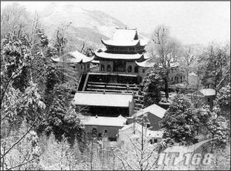雪夜下朝，呈省中一绝