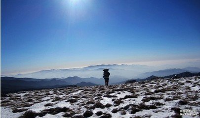 寄秦川马从事