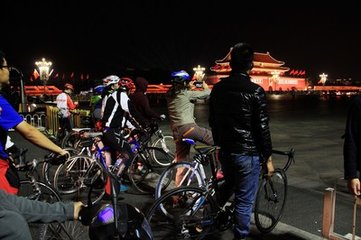 长安夜游