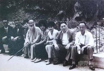 吟诗自笑用前韵