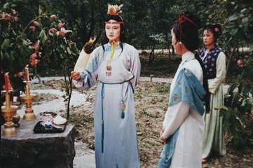 华文阁学士沈持要挽词