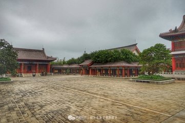 永庆院送道原还仪真作诗要之