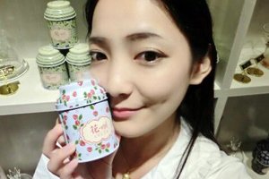 龙兴寺吊少陵先生寓居