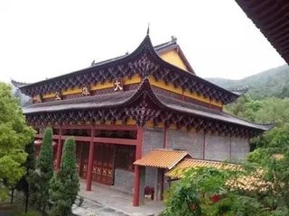 庐陵於两池中作船亭名卧芦取山谷满船月卧芦