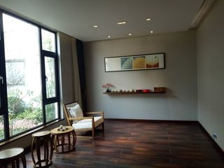远归别墅（一作秋晚归故居）