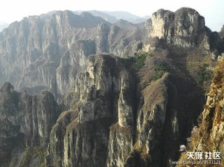 秀峰上方