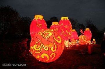 十九日奉慈亲再往吉祥院看花