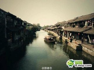 贲中间有吴门旅泊之什蒙鲁望垂和更作一章以伸酬谢