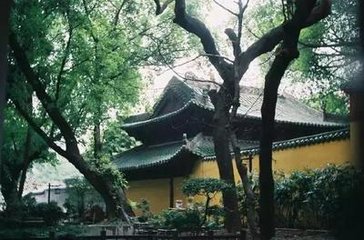 答乐天临都驿见赠