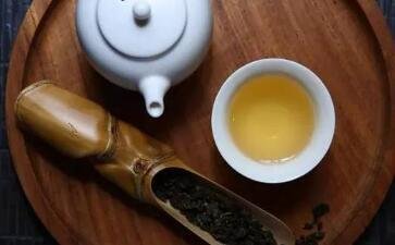 赠包安静先生茶二首