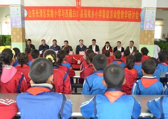 子范徼巡诸乡捕逐群盗几尽辄作长句劳苦行李