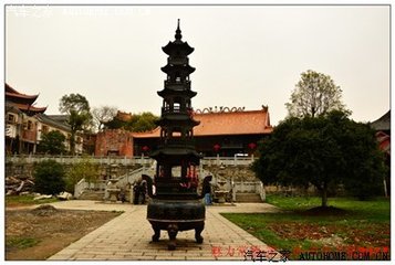 赠乾明寺绣尼集句