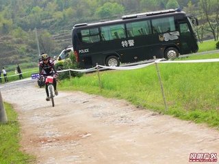 奉和圣制达邓王牧宣城