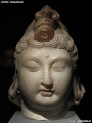 游长安诸寺联句。长乐坊安国寺。题璘公院