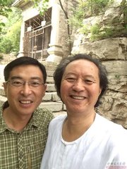 人日送房二十六侍御归越
