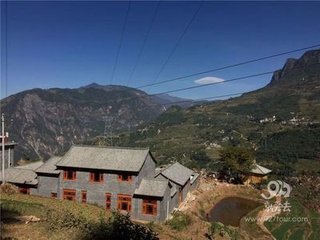 奉和圣制温汤对雪应制
