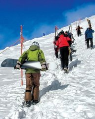 冬至之二日兄弟儿侄偕过西山道院归而微雪