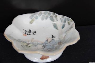 送李使君赴琼州兼五州招讨使