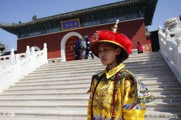 落第西还别刘祭酒高明府