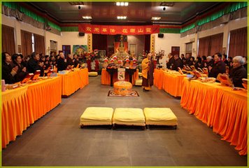 坚老师相访诵法华经如流