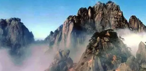 湖上望庐山