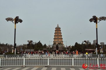 观花后游慈恩寺