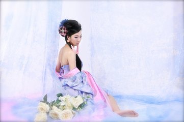 虞美人·梅花时候君轻去