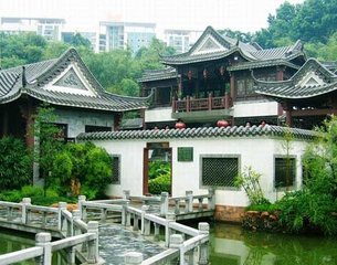 晚步南城下