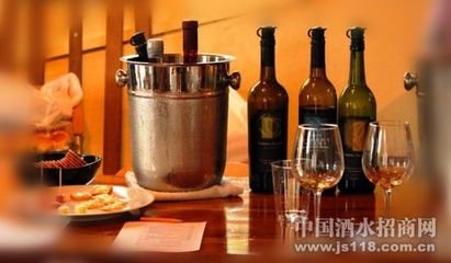廖致平送绿荔支为戎州第一王公权荔支绿酒亦