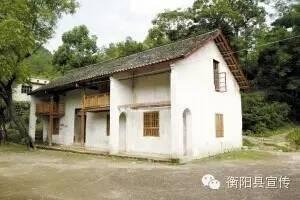 送戴三征君还谷口旧居