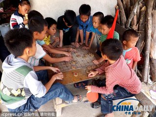 奉酬韦祭酒嗣立偶游龙门北溪忽怀骊山别业呈诸留守之作