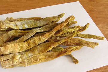 送宁国军辛崔寺丞移临安