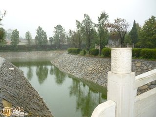 长沙紫极宫雨夜愁坐