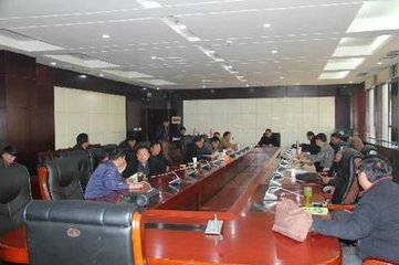 送杨屯田通判永兴