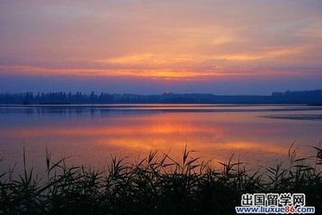 咏史诗。黄河