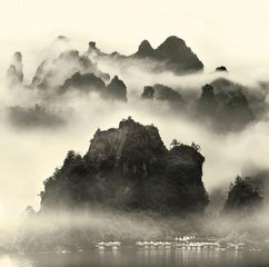 题山居逸人