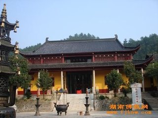 观山寺僧穿井重礼石霜长者