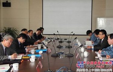 度剑有日高永康以诗送行次韵