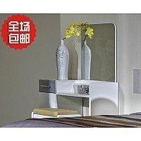 蝶恋花·玉颊妆台人道瘦