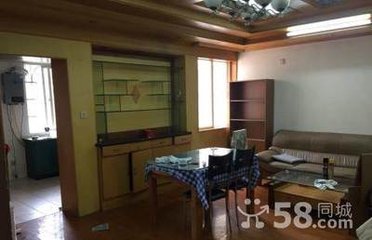 送僧归江东（一作岐下送蒙上人归天台）