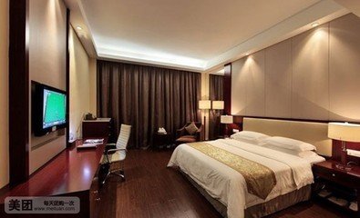 送胡一作王中丞使日东
